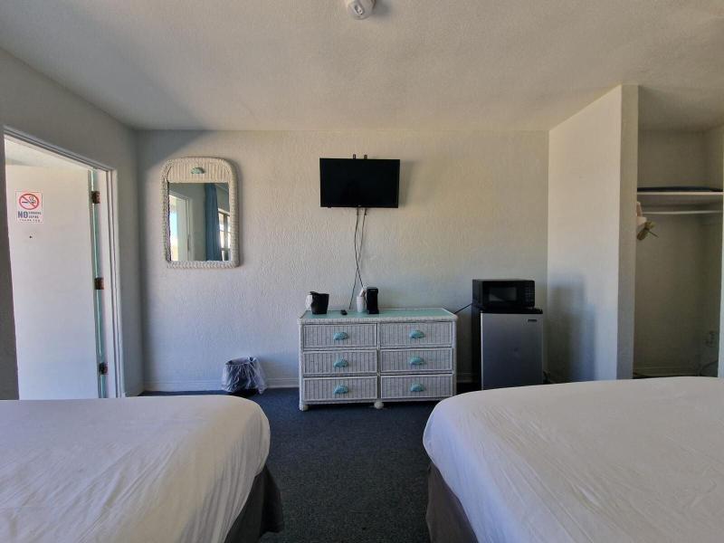 Ocean Holiday Motel — photo 21