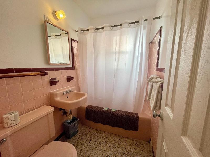 Ocean Holiday Motel — photo 2