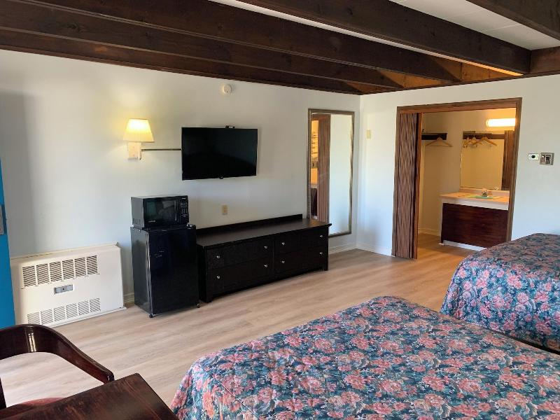 Tollway Inn Of Beloit image