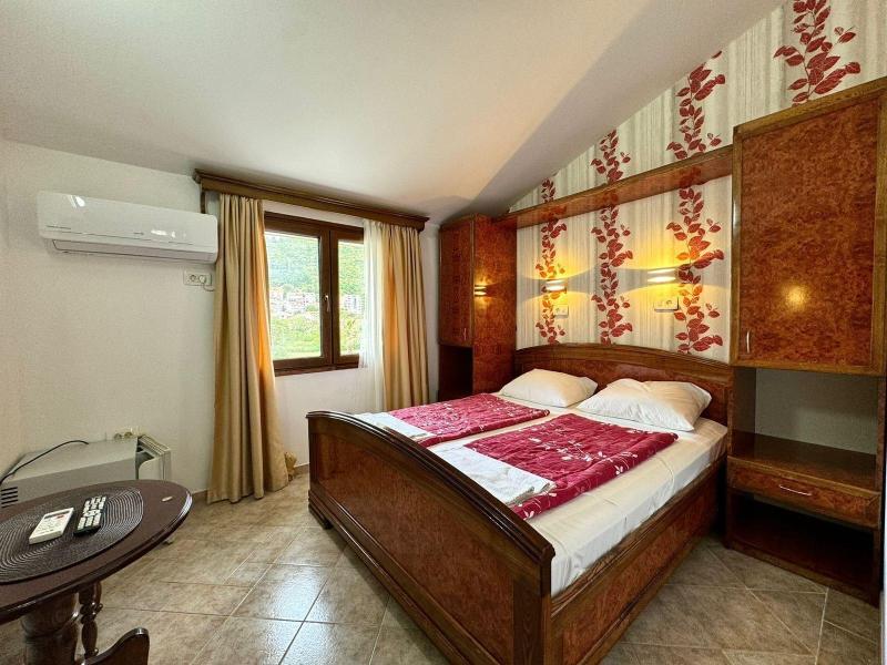Hotel Grbalj image