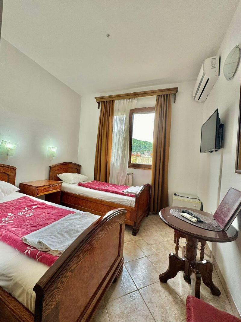 Hotel Grbalj image