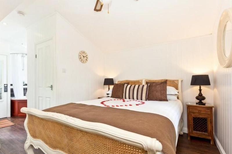 Broadoaks Country House image