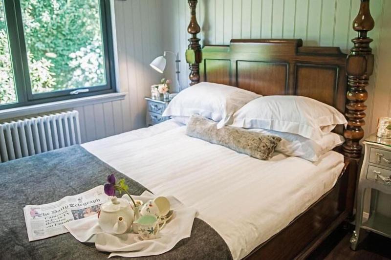 Broadoaks Country House image