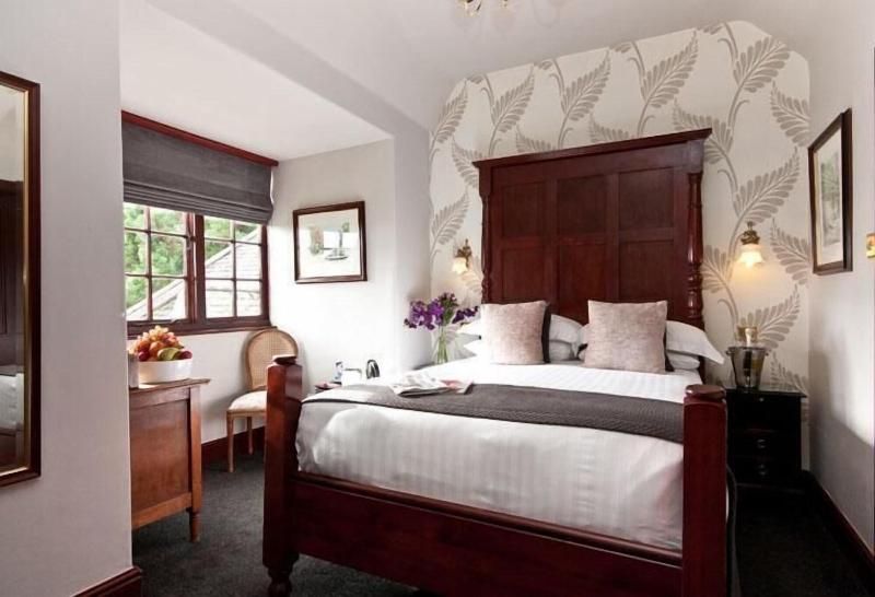 Broadoaks Country House image