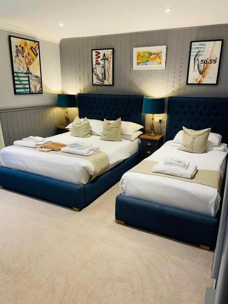 Port Gaverne Hotel image