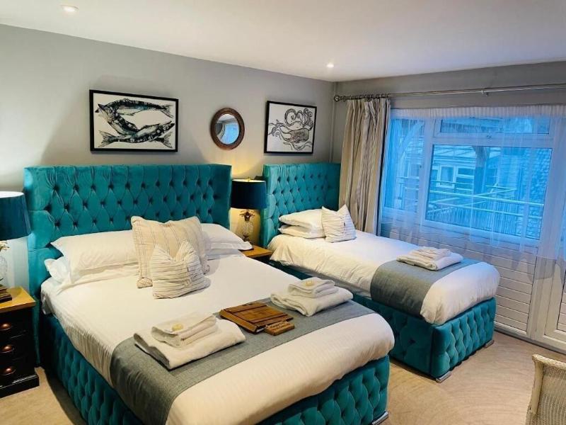Port Gaverne Hotel image