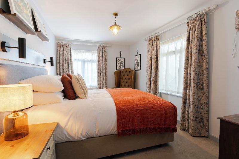 Port Gaverne Hotel image