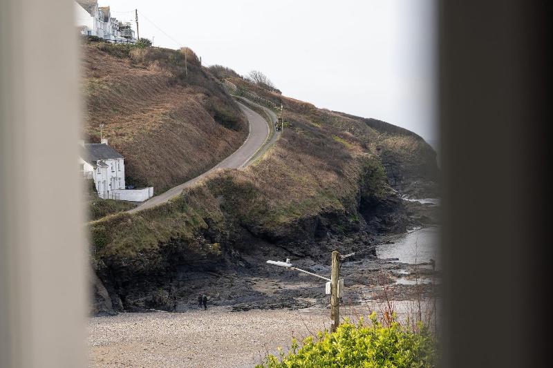 Port Gaverne Hotel image