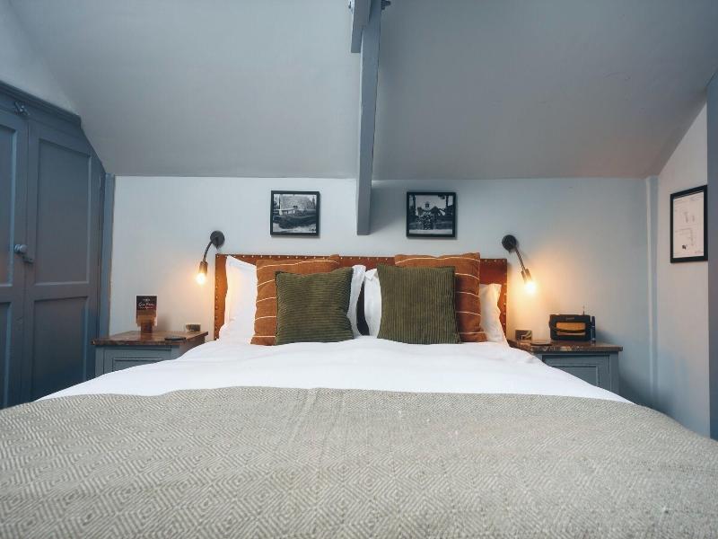 Port Gaverne Hotel image