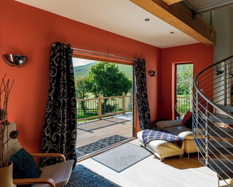 Gulabin Lodge image