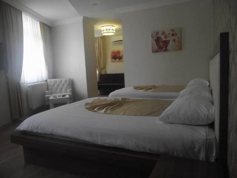 Savis Otel image