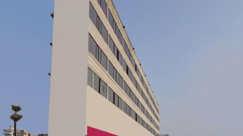 Hotel Mani International image