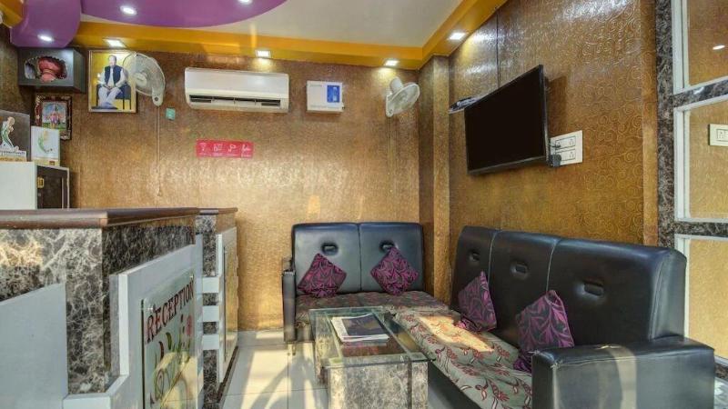 Hotel Mani International image