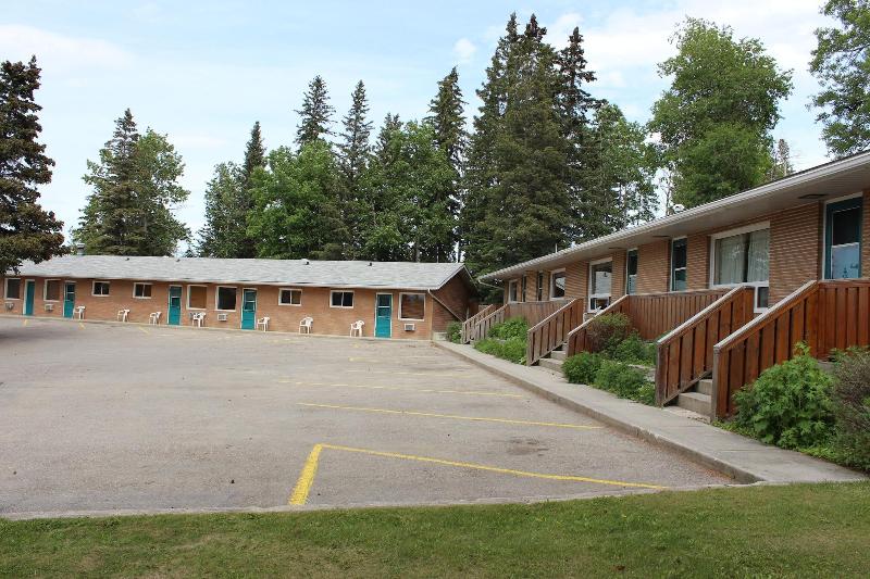 Pines Motel image