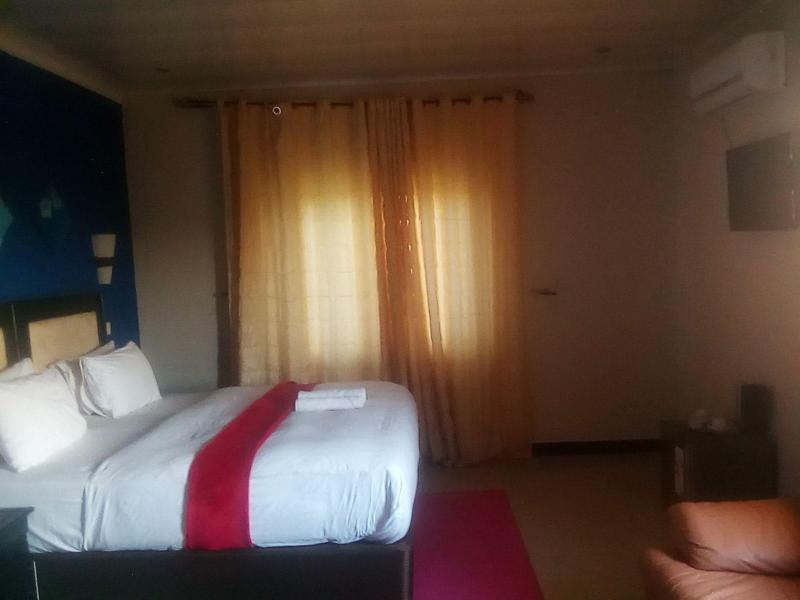 Royal Olympia Lodges And Safaris image