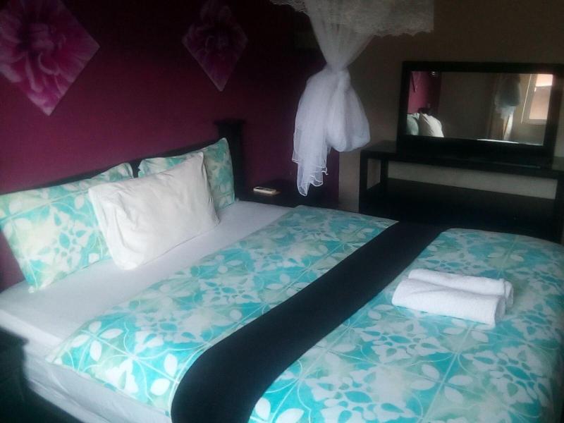Royal Olympia Lodges And Safaris image