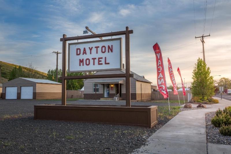Dayton Motel — general view