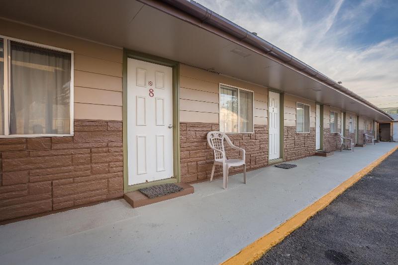 Dayton Motel — general view
