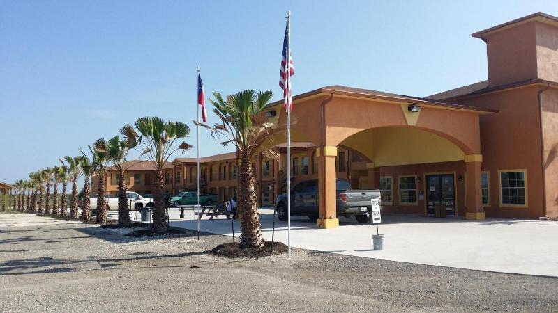 Texan Inn And Suites Tilden image