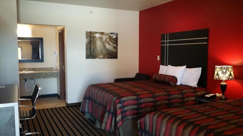 Texan Inn And Suites Tilden image 2