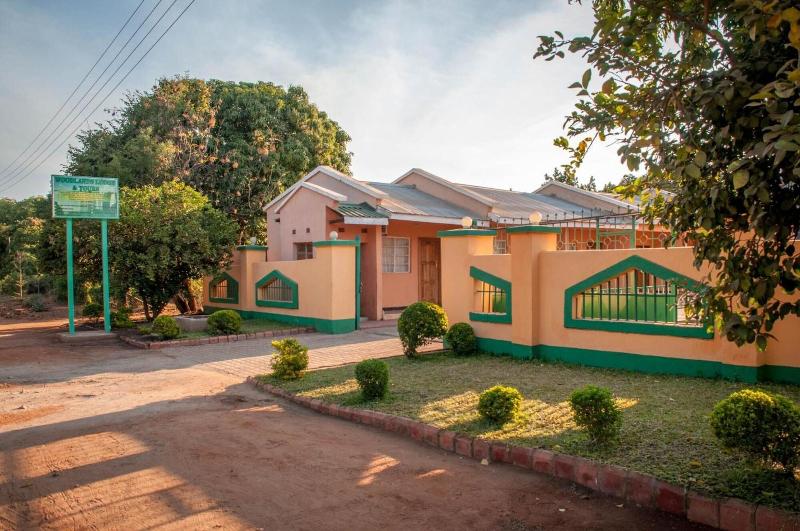 Woodlands Lodge Tours image