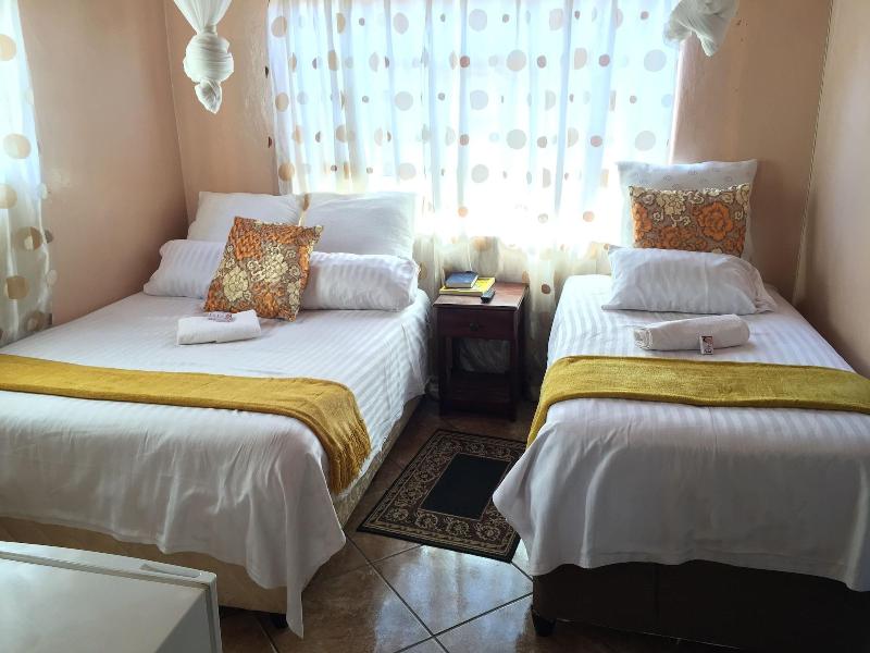 Woodlands Lodge Tours image