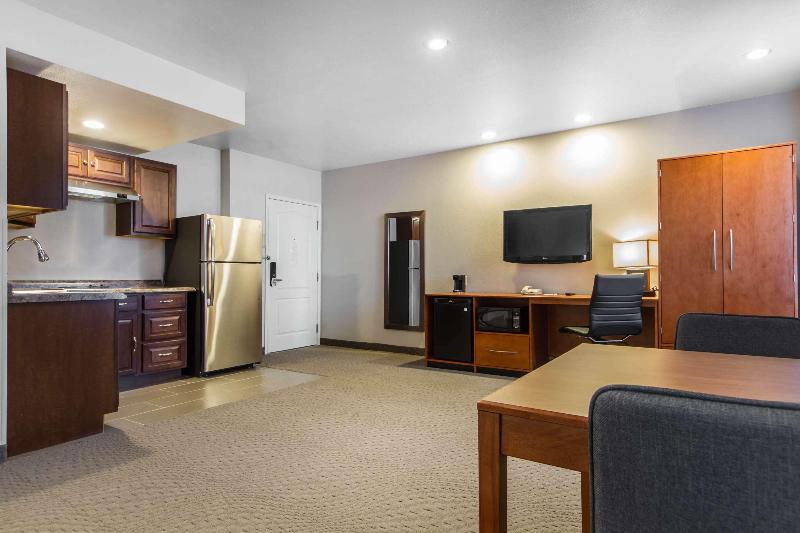 Quality Inn San Jose Milpitas image