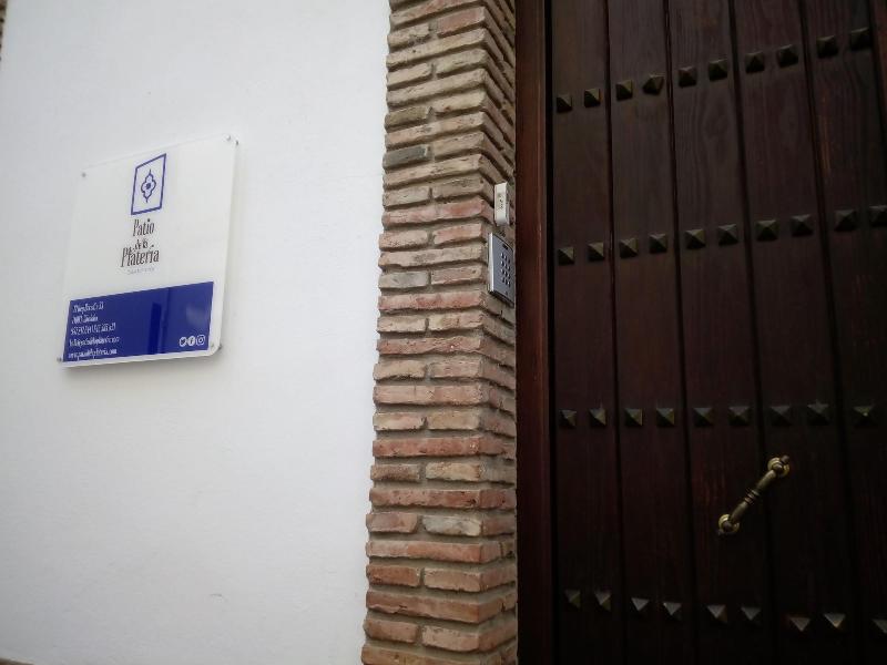 Patio De La Plateria image