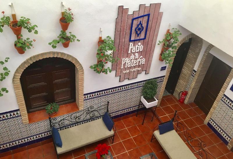 Patio De La Plateria image