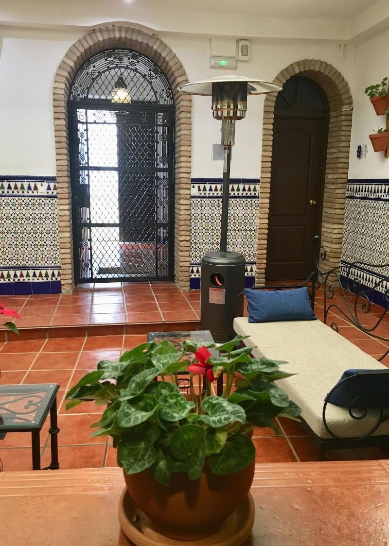 Patio De La Plateria image