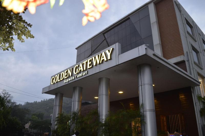 Hotel Golden Gateway