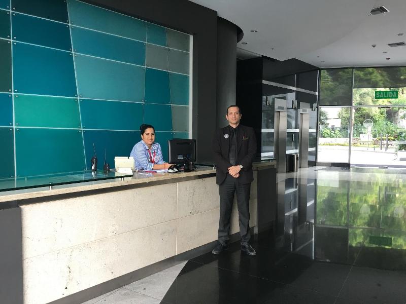 Luxury Suites Riverfront Gye image