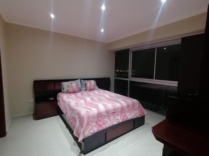 Luxury Suites Riverfront Gye image