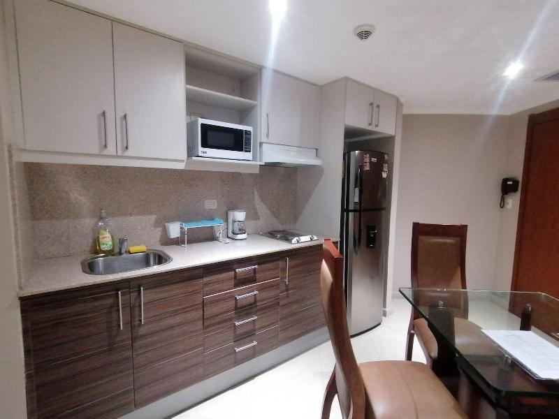 Luxury Suites Riverfront Gye image