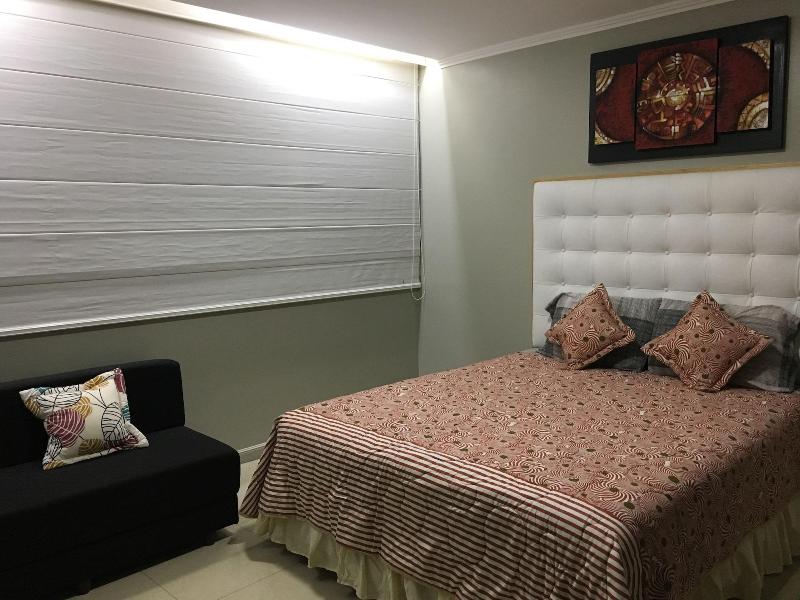 Luxury Suites Riverfront Gye image