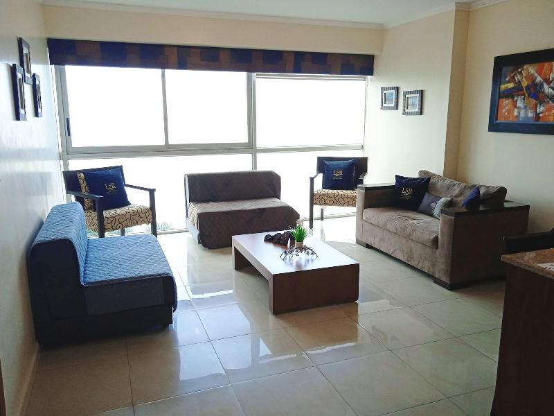 Luxury Suites Riverfront Gye image