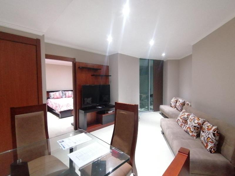 Luxury Suites Riverfront Gye image