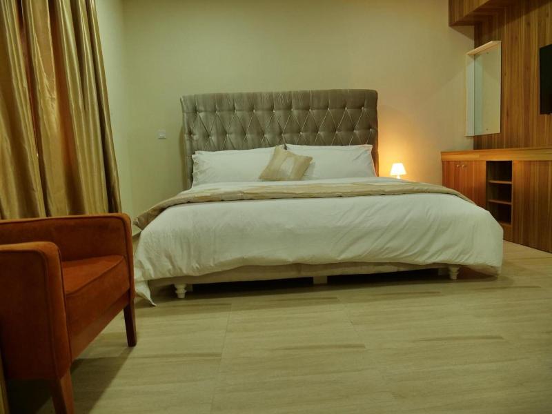 Alexia S Place Hotel image
