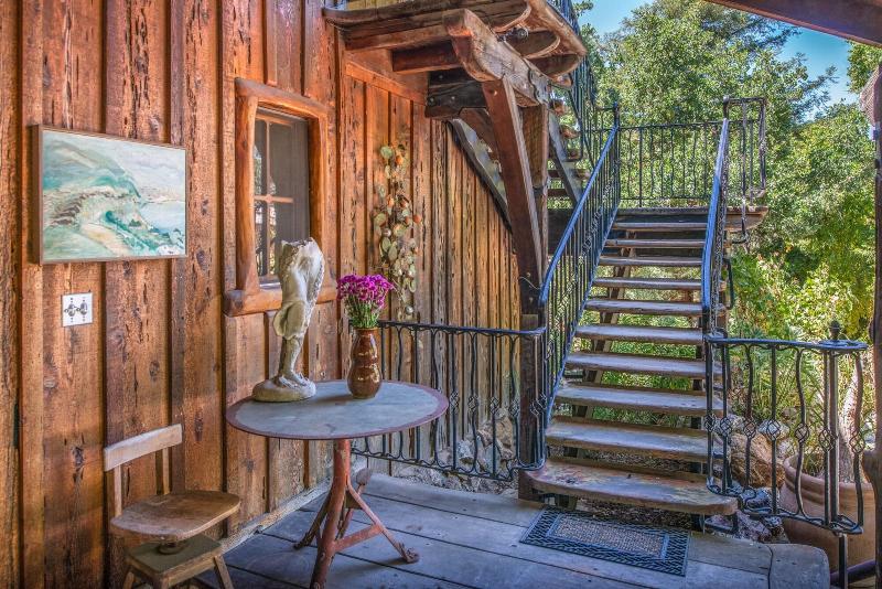 Inn Paradiso image