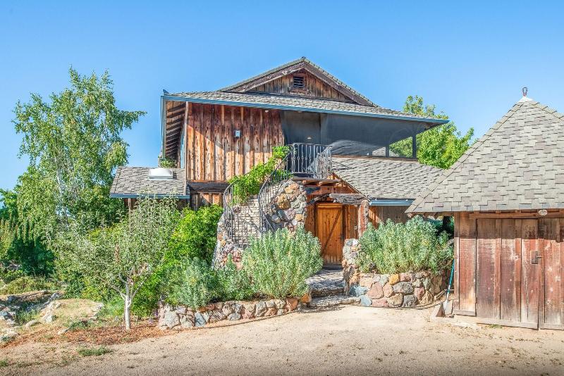Inn Paradiso image