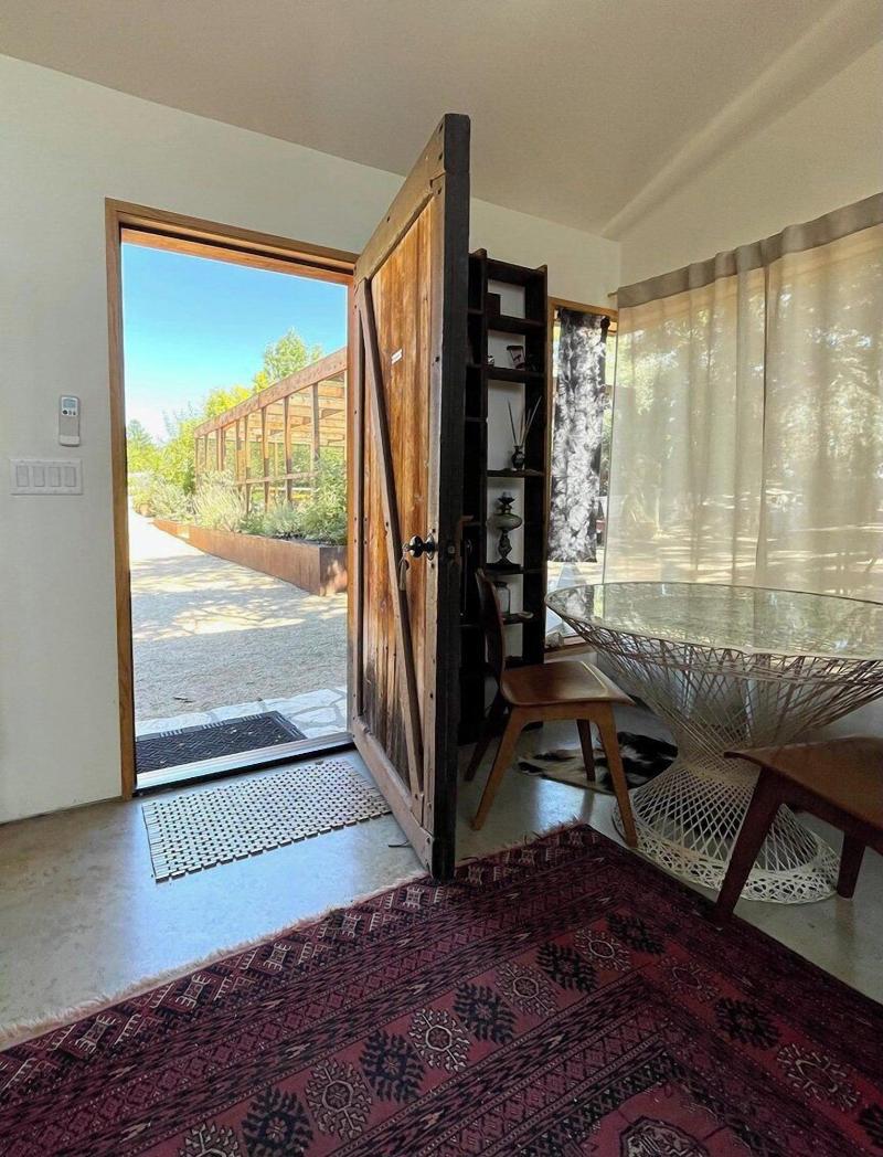 Inn Paradiso image