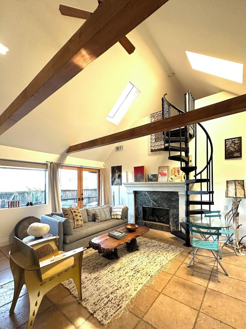 Inn Paradiso image