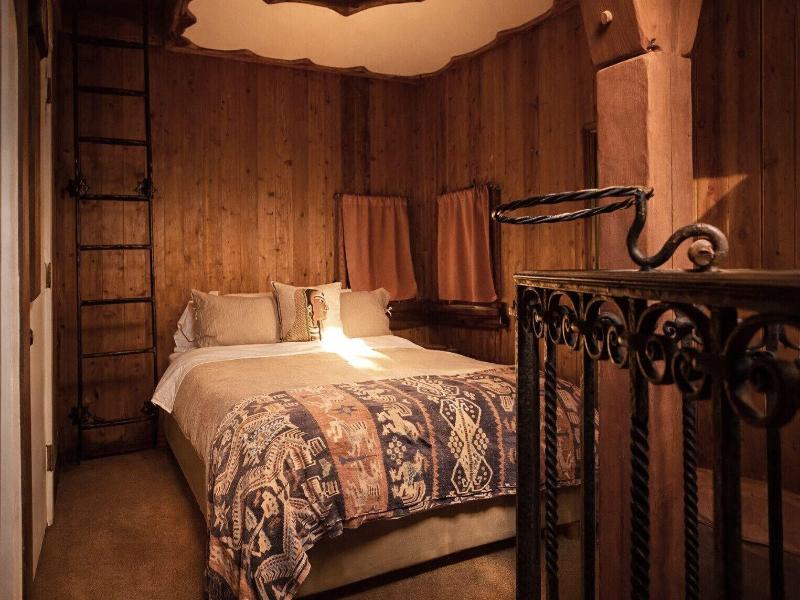 Inn Paradiso image