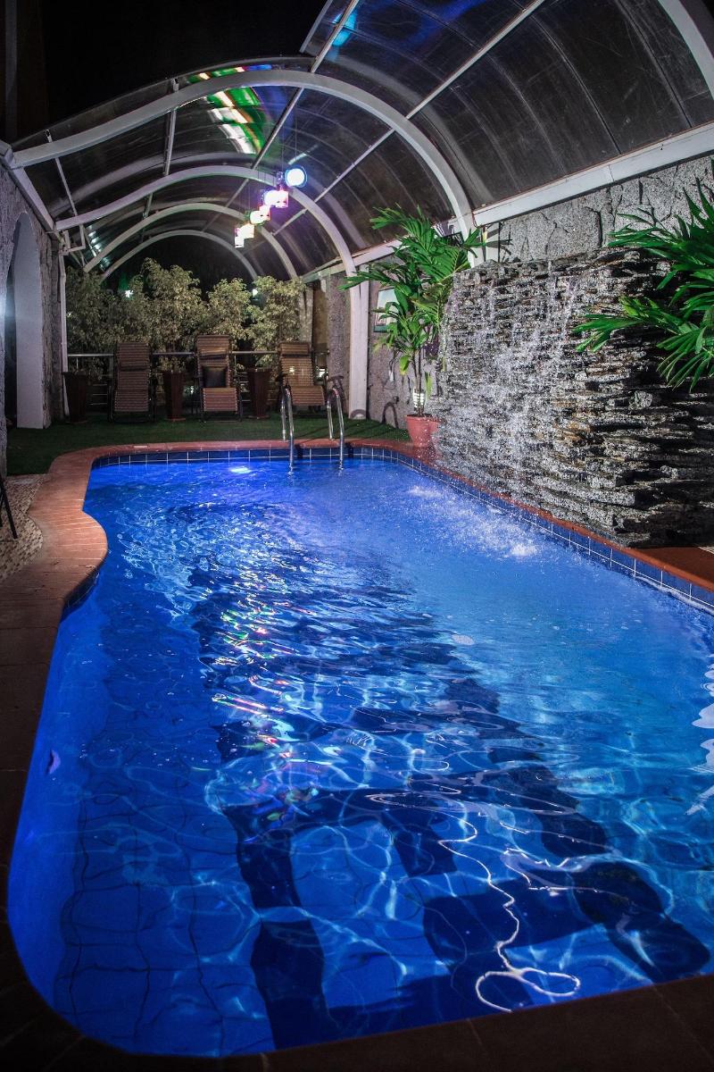 E Suite Hotel image