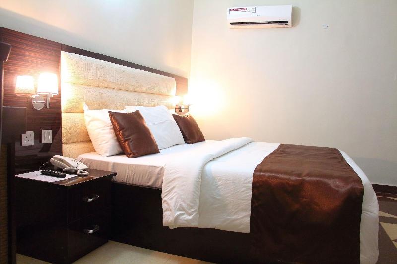 E Suite Hotel image