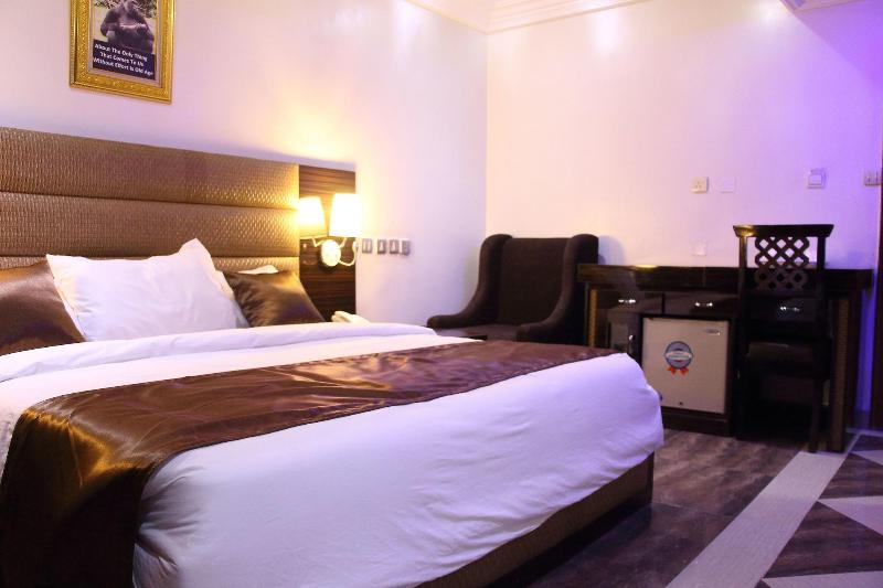 E Suite Hotel image