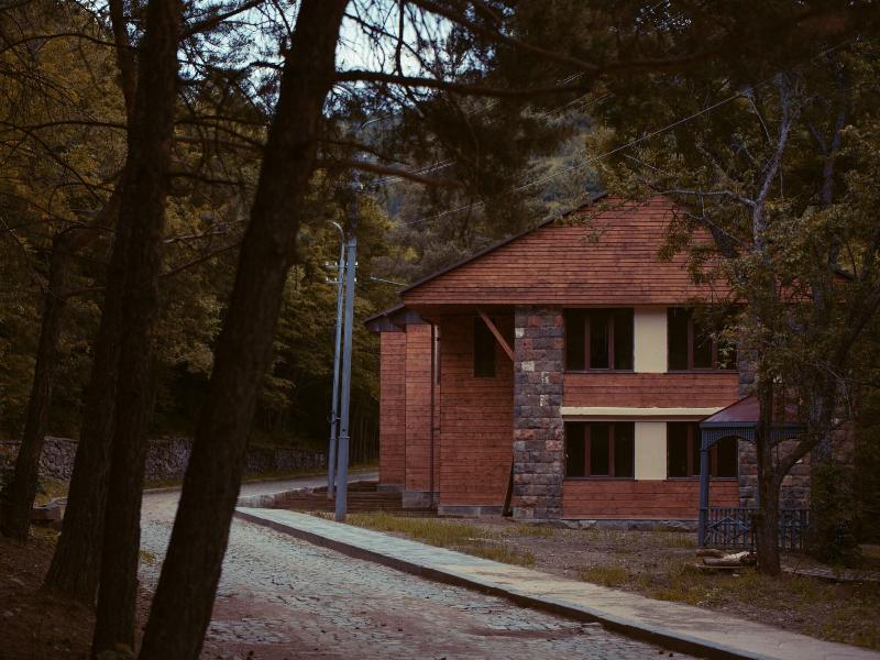 Apricot Aghveran Resort image