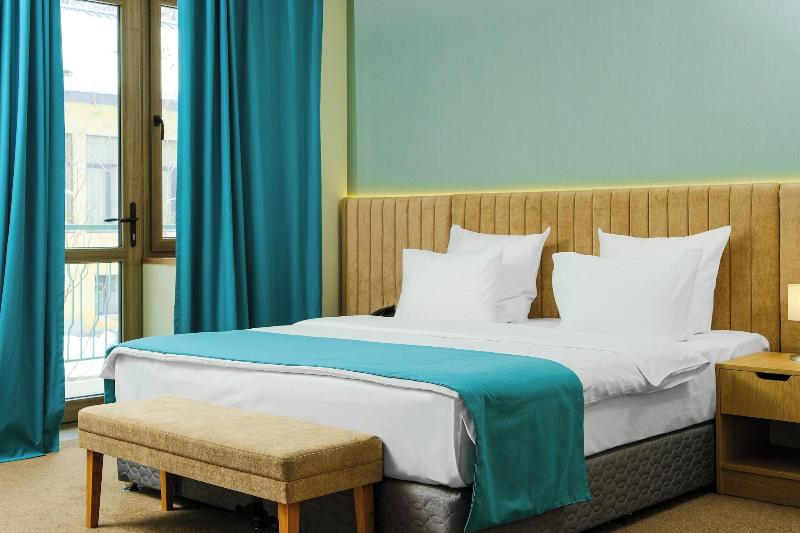 Apricot Aghveran Resort image