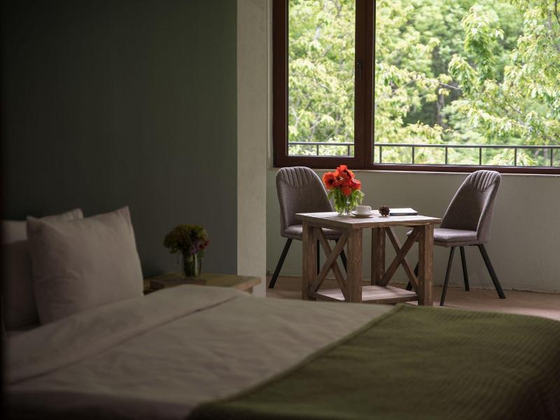 Apricot Aghveran Resort image