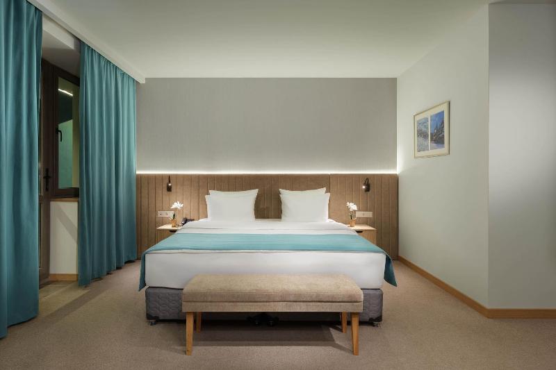 Apricot Aghveran Resort image